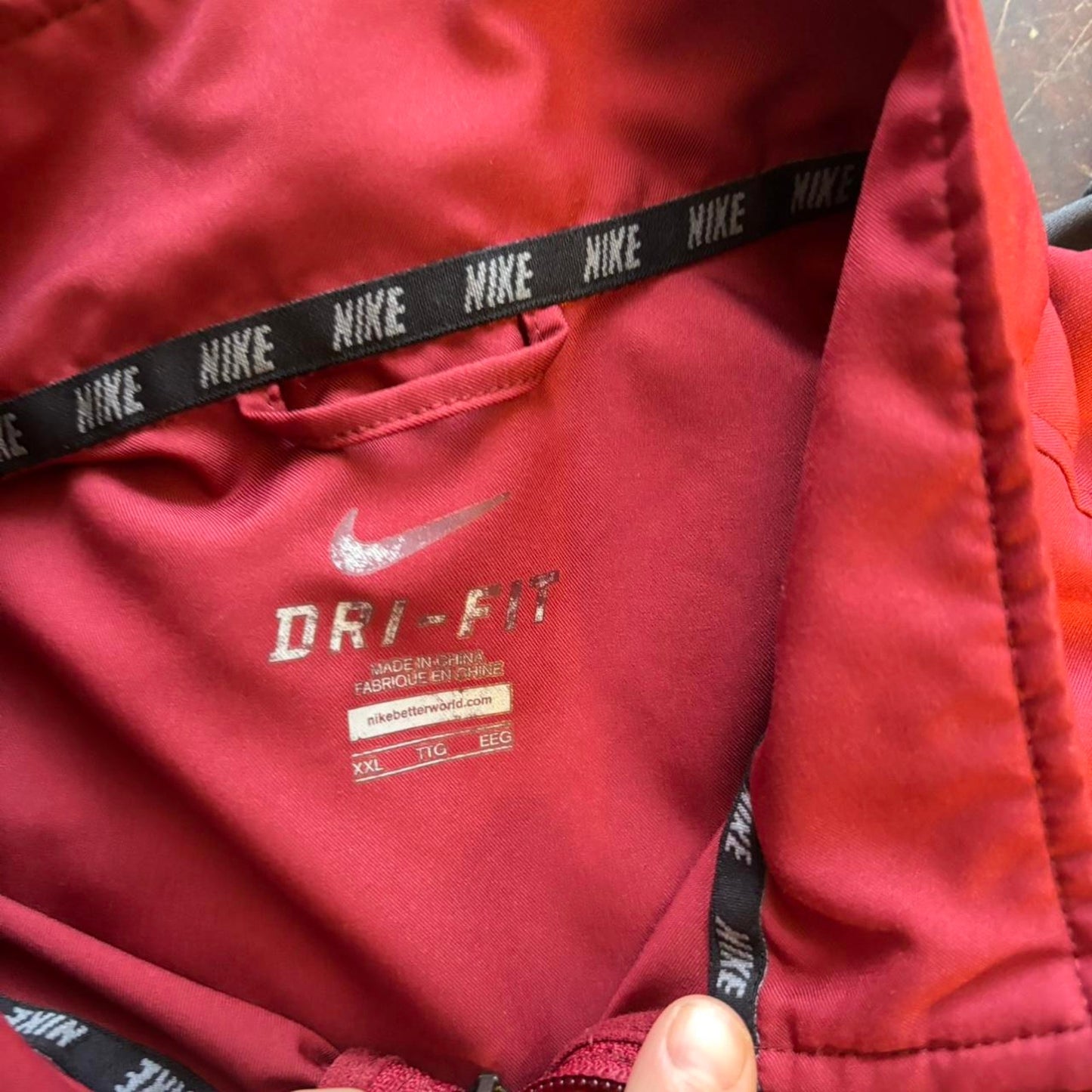 NIKE MAROON AND CHARCOAL WINDBREAKER
