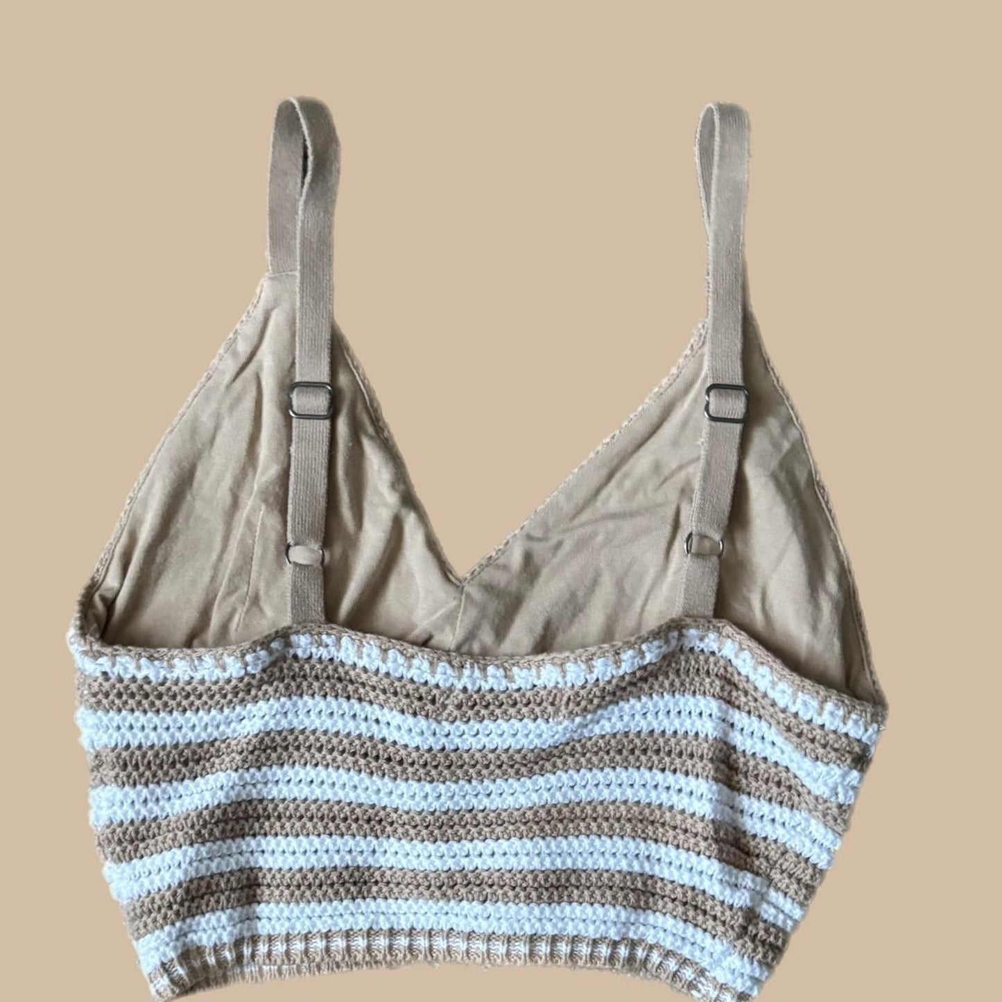 CROCHET PATTERNED WHITE AND TAN CAMI