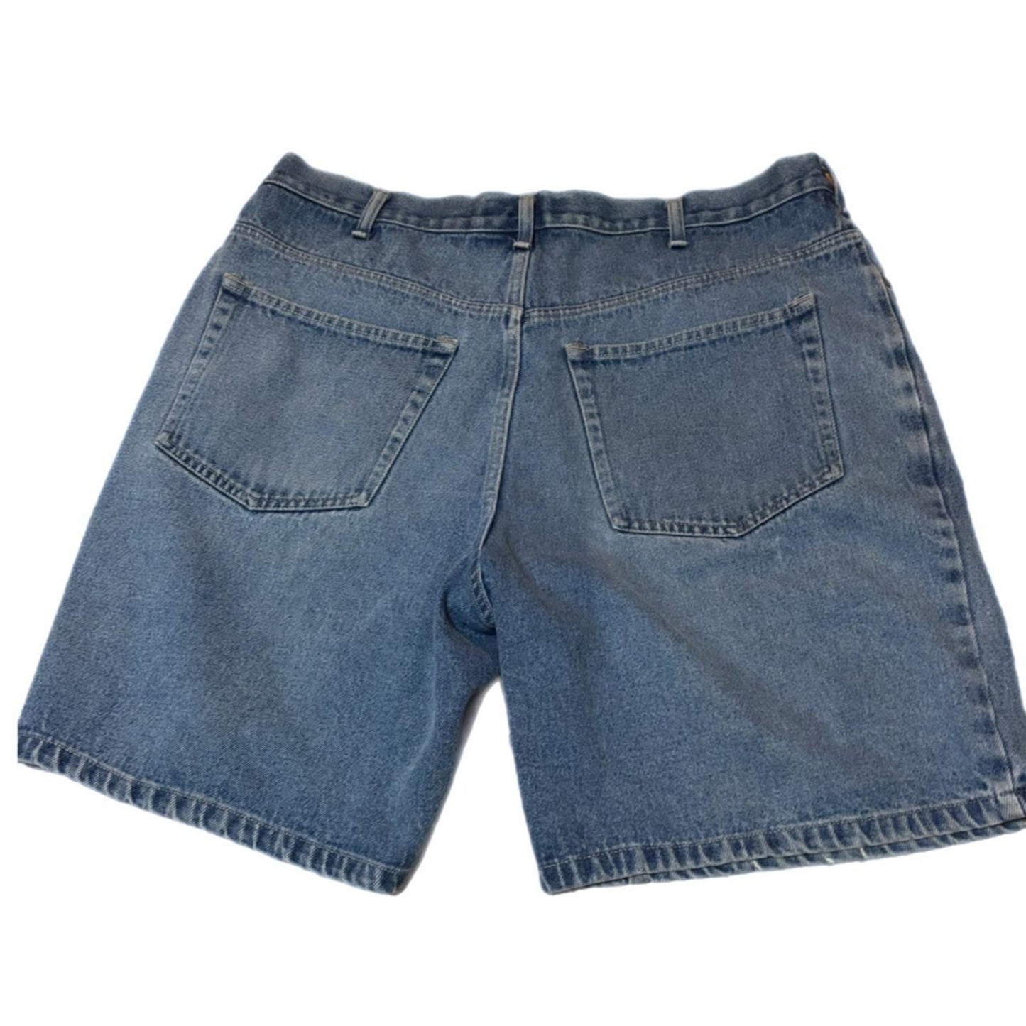 MEDIUM WASH SHORTS WITH 8.5 INSEAM