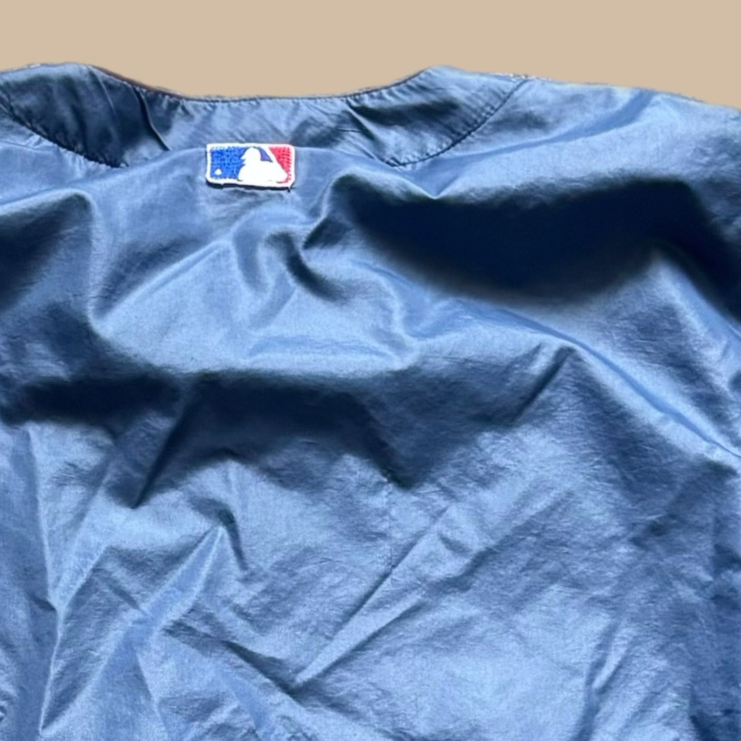 90s STARTER CLEVELAND INDIANS SHORT SLEEVE WINDBREAKER