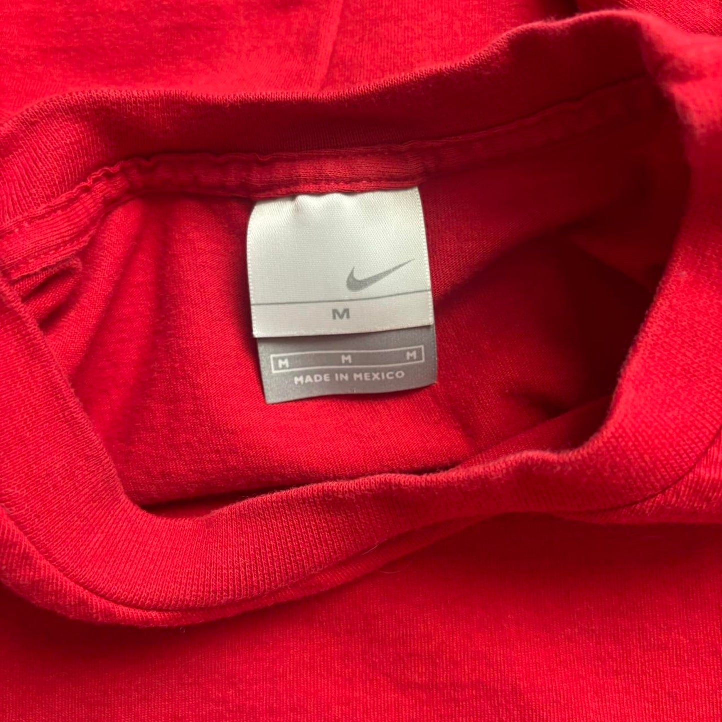 Y2k RED NIKE WHITE SWOOSH TEE