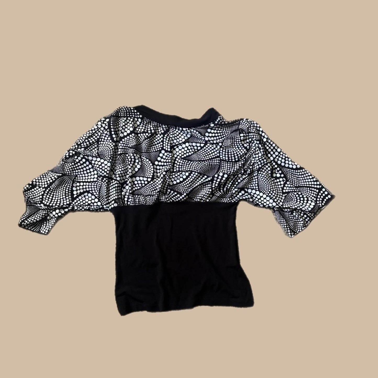 BYER CALIFORNIA BLACK AND WHITE TOP